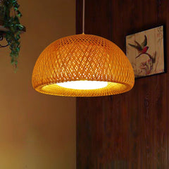 Bamboo basket pendant lamp